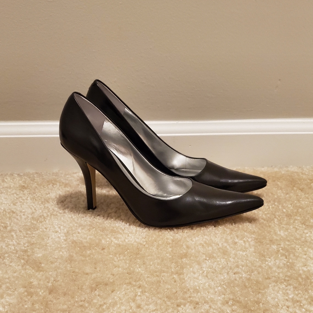 Nine West Pointy Toe Pumps/Heels